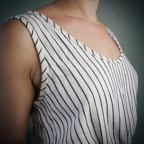 GAP Black and Cream Striped Jumper | Size S - Picture 3 of 7